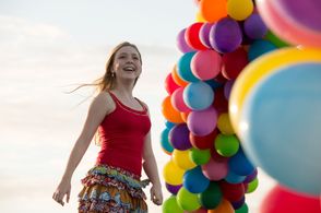 Cozi Zuehlsdorff in Dolphin Tale 2 (2014)