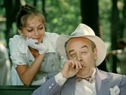 Leonid Bronevoy and Valentina Voilkova in Pokrov Gates (1983)