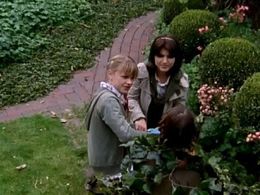 Laura Detter, Nina Kaiser, and Mira Lieb in The Peppercorns (1999)