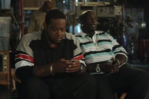 Kevin Dotcom Brown and Grizz Chapman in 30 Rock (2006)