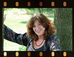 Elaine Victoria Grey