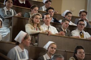 Mala Emde and Artjom Gilz in Charité (2017)