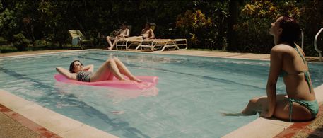 Monica Chavez and Maruia Shelton in Tierra Caliente (2015)