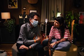 Julia Mestre and Felipe Simas