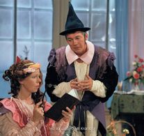 Iva Janzurová and Jirí Krampol in O princezne, která ráckovala (1986)