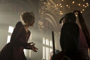 Stefanie Martini in Emerald City (2016)