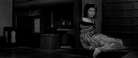 Yoshiko Kayama in Three Outlaw Samurai (1964)