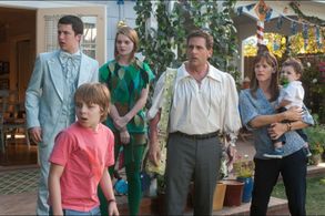 Jennifer Garner, Steve Carell, Kerris Dorsey, Dylan Minnette, Ed Oxenbould, Elise Vargas, and Zoey Vargas in Alexander a