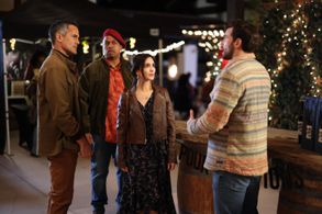 Still of Manuel Rafael Lozano , Sol Rodriguez, Josh Swickard, and Omar Gooding in Holiday in the Vineyards!