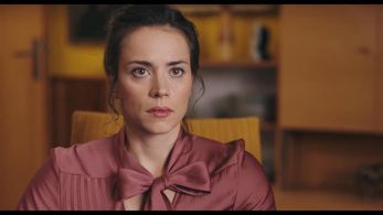 Gabriela Marcinková in Mothers (2021)