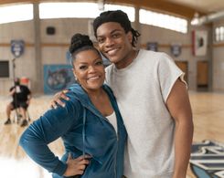 BTS of Samuel-Taylor and Yvette Nicole Brown on set of Big Shot