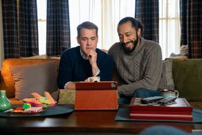 T.R. Knight and William DeMeritt in The Flight Attendant: Backwards and Forwards (2022)