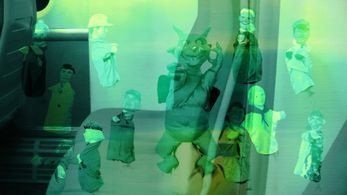 Thomas Black, Tom Norwood, John Waterhouse, Christine Peterson, Alien Virtual, Janet Priest, Dolly di Rosso, Alex Hall, 