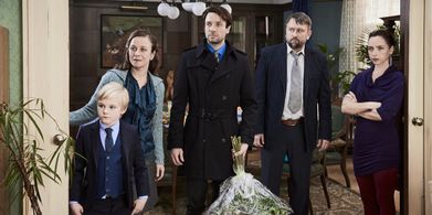 Marek Daniel, Petra Spalková, Tatiana Dyková, Václav Neuzil, and Daniel Vízek in Ice Mother (2017)