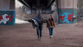 Colin Morgan, Ivanno Jeremiah, and Lucy Carless in Humans (2015)