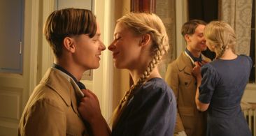 Bernadette Heerwagen and Tom Schilling in Joy Division (2006)