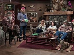 Si Robertson and Willie Robertson in Going Si-ral (2016)