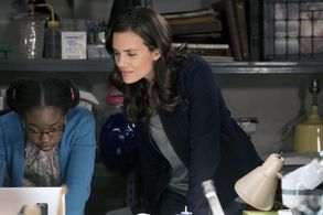 Torrey DeVitto and Haley Brooke Walker in Chicago Med (2015)