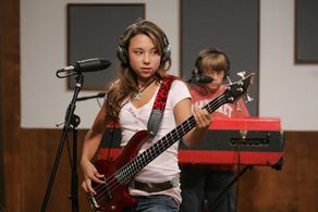 David Levi and Allie DiMeco in The Naked Brothers Band (2007)