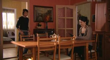 Nataliya Vasko and Aleksey Nagrudnyy in Serdtsu ne prikazhesh (2007)