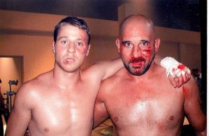 Benjamin Mckenzie Tony Flores