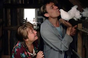 Nina Doroshina and Aleksandr Mikhaylov in Love and Doves (1985)