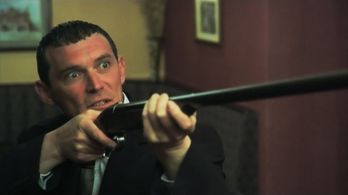 Kevin Metcalfe in Towns (2012)