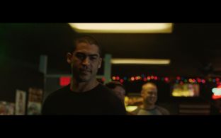 Chris Jones in To Leslie (2022)