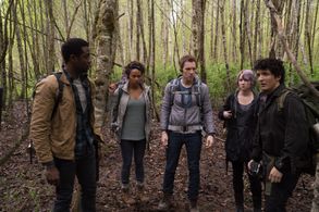 Wes Robinson, Brandon Scott, Valorie Curry, Corbin Reid, and James Allen McCune in Blair Witch (2016)