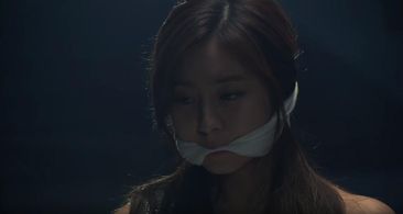 Kim You-Jin in Gold Rainbow (2013)