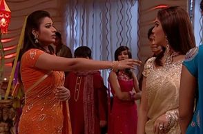 Sakshi Tanwar and Preeti Gupta in Kahaani Ghar Ghar Kii (2000)