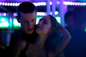 Harris Dickinson and Madeline Weinstein in Beach Rats (2017)