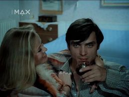 Oldrich Kaiser and Jana Svandová in Já nejsem já (1986)