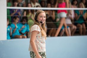 Cozi Zuehlsdorff in Dolphin Tale 2 (2014)