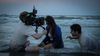 Andreas Hentze Madsen, Lasse Guldberg Kamper, and Katrine Juliane Krone in De Underjordiske (2022)