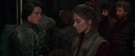 Kyle MacLachlan and Molly Wryn in Dune (1984)