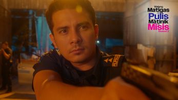 Ejay Falcon in Walang matigas na pulis sa matinik na misis (2023)