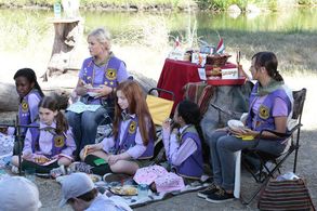 Rashida Jones, Amy Poehler, Annalise Basso, and Dani Fish in Parks and Recreation (2009)
