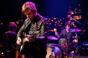 Spoon, Britt Daniel, and Jim Eno in Austin City Limits (1975)
