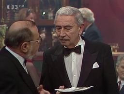 Jirí Lír and Darek Vostrel in Kasta P cili Kabaret starsích pánu (1992)