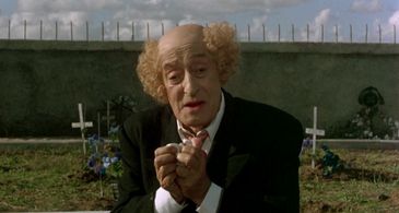 Totò in The Witches (1967)