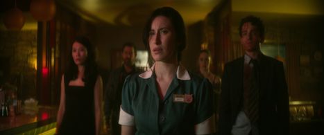 Steven Brand, Lourdes Faberes, Daisy Head, Laurie Davidson, and Emma Duncan in The Sandman (2022)