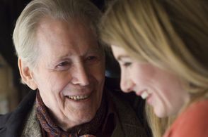 Peter O'Toole and Jodie Whittaker in Venus (2006)