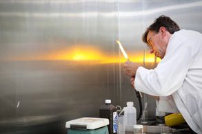 Bob Lazar in Bob Lazar: Area 51 & Flying Saucers (2018)