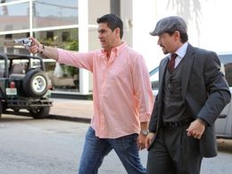 Patricio Doren on set with Director Jaime Segura, 