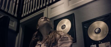 Riley Scott in Babysitter Must Die (2020)