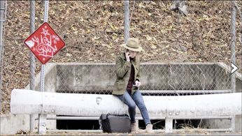 Still of Marissa Ghavami in The Gift of Christmas