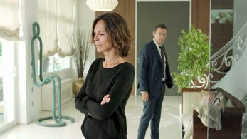 Lydia Bosch and Ginés García Millán in La verdad (2018)