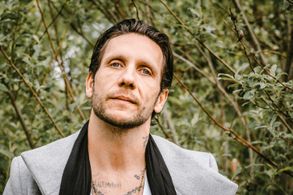 Brandon Novak celebrates 6 years clean