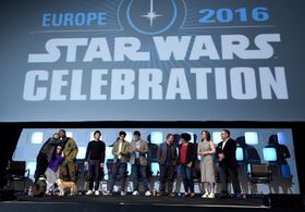 Carrie Fisher, Mark Hamill, Kathleen Kennedy, Rian Johnson, Phil Lord, Christopher Miller, Kiri Hart, Pablo Hidalgo, Ald